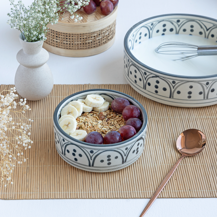 Beautiful 600ml ceramic bowl, multicolour glaze, lead-free and artisan-crafted for safe dining.