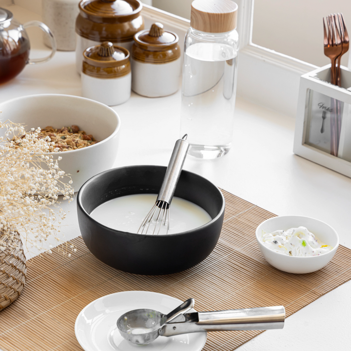 Premium 1L matte black ceramic bowl, beautifully glazed, durable and ethically made.