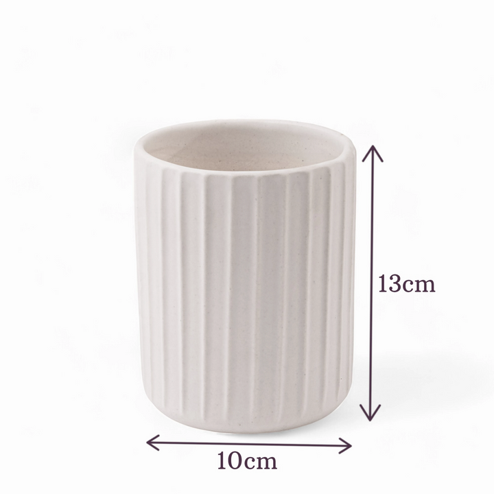 Dimension 13cm*10cm medium white ceramic planter, a perfect house for your indoor plants.