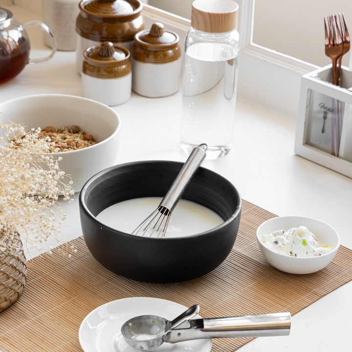Modern black ceramic bowl 1 litre, lead-free, dishwasher safe and beautifully handmade.