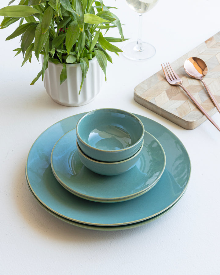 Pretty artisan-crafted dinner set in seafoam green, eco-friendly and safe for everyday use.